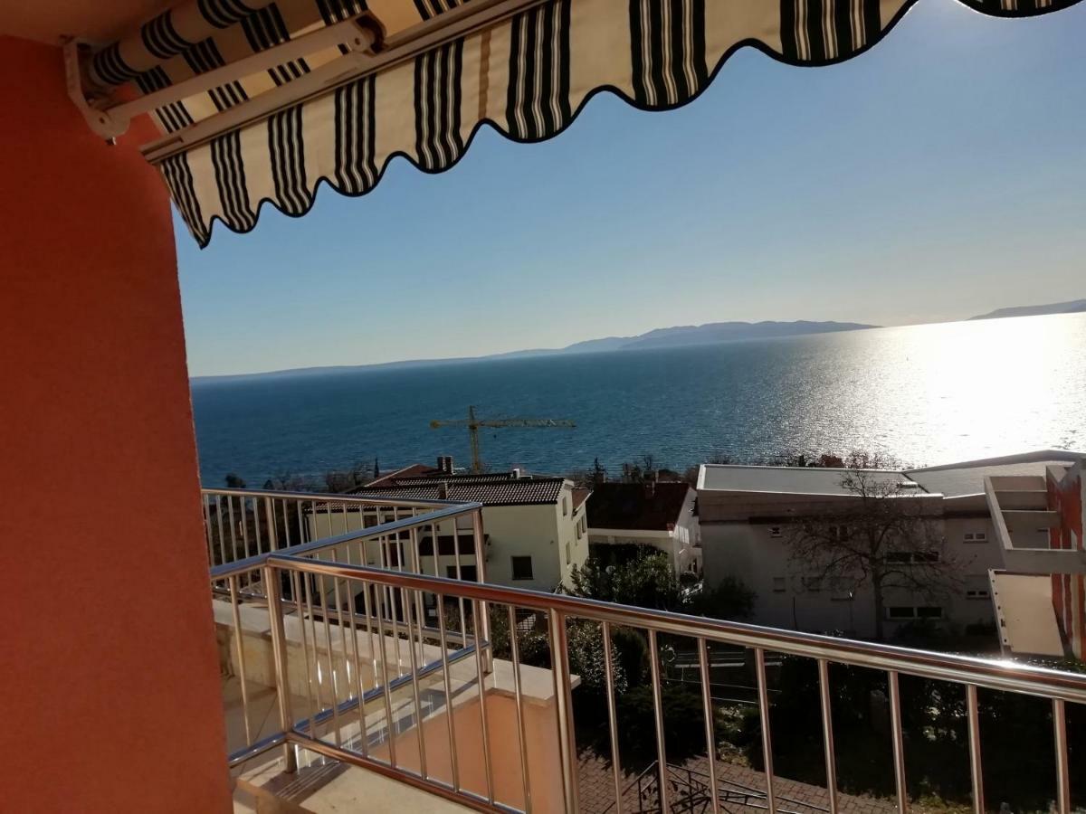 Apartments In Villa Azra Rijeka Exteriör bild